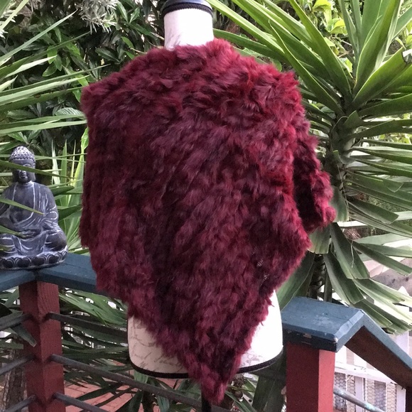 New! Wine Fur Poncho - Picture 4 of 7